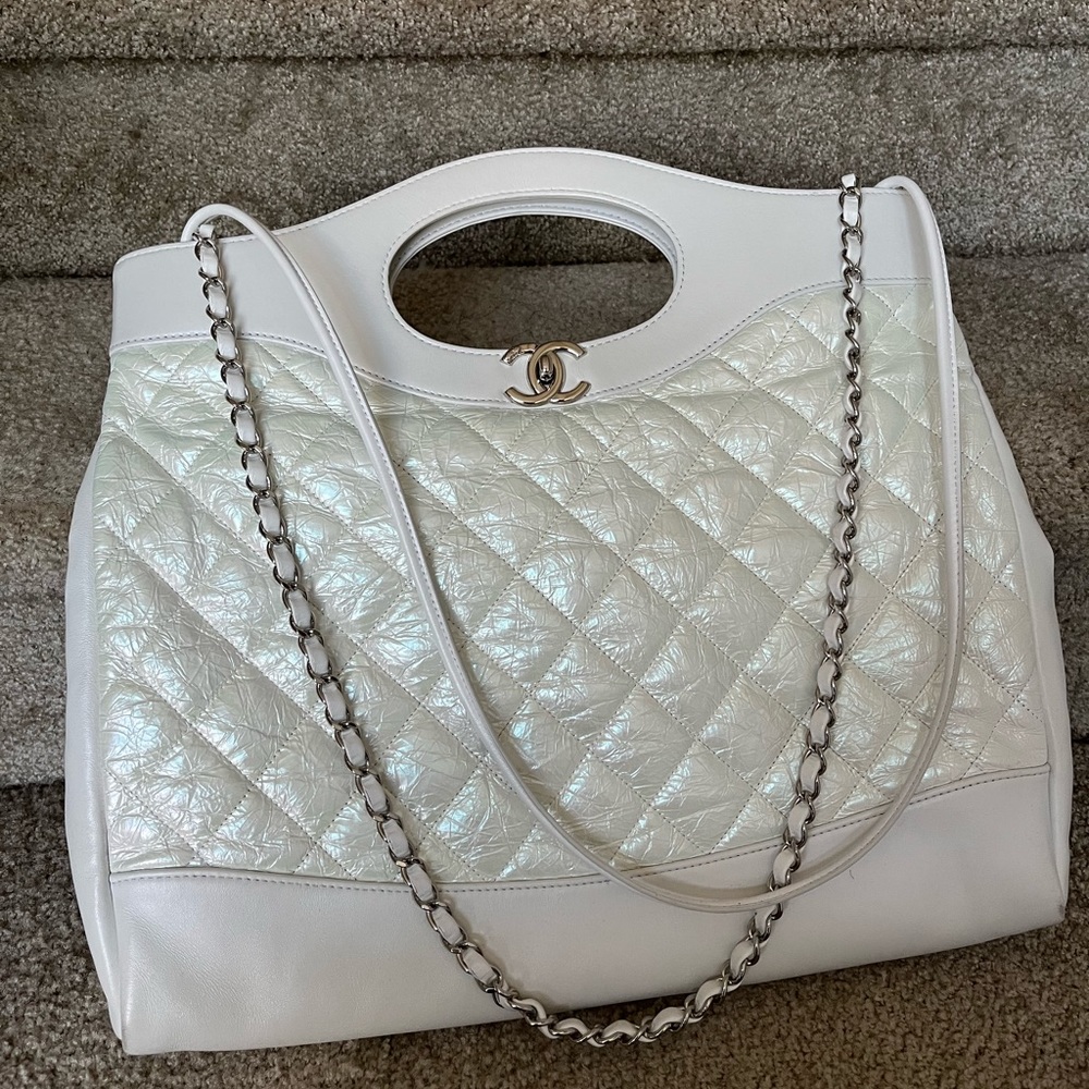 chanel 31 bag medium size